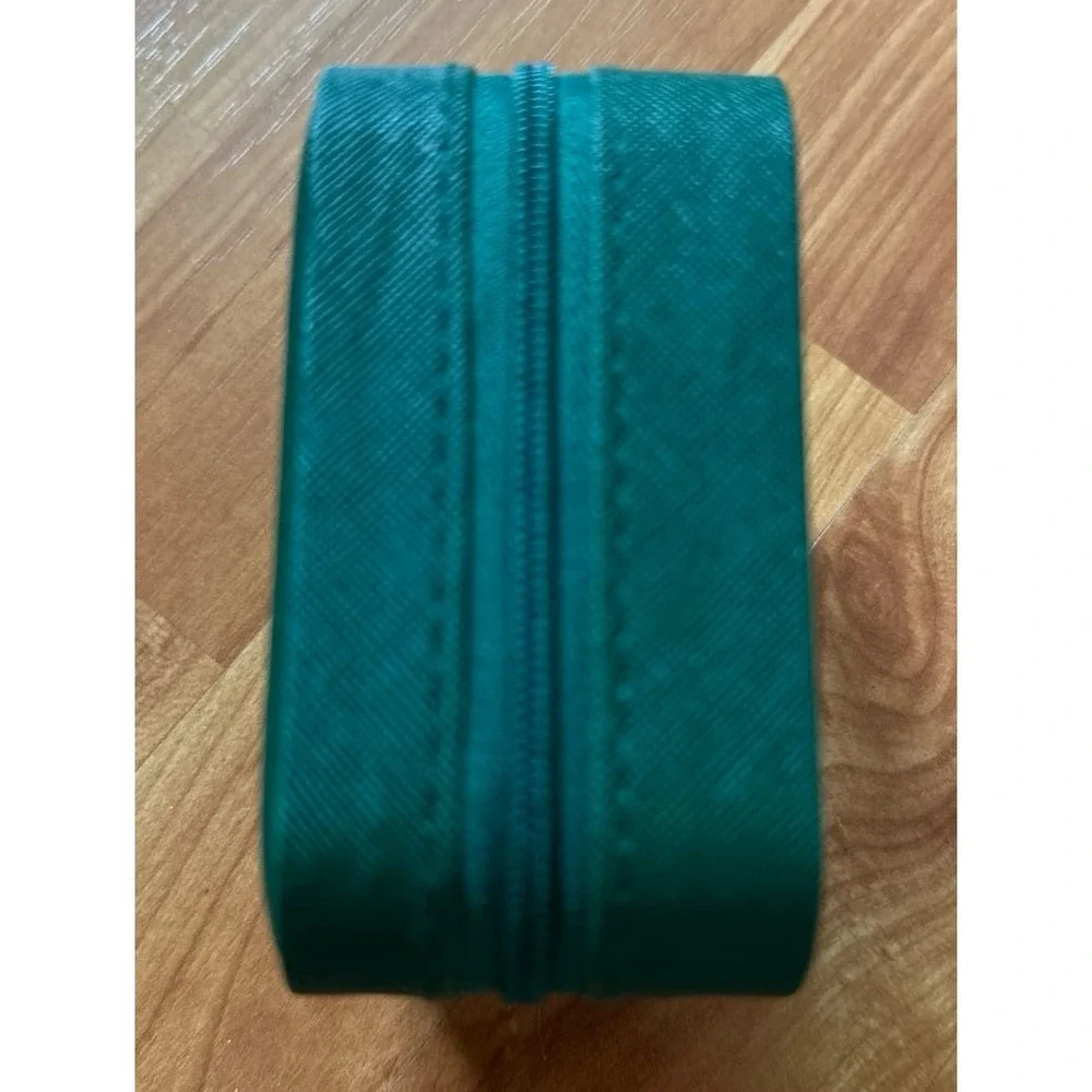 TRAVEL JEWELLERY BOX-IN GREEN FAUX LEATHER- New !
